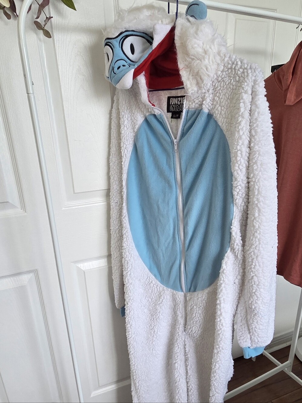 Halloween Costume - Plush Fleece Snowman Yeti Hooded Onesie, Adult Size Small.